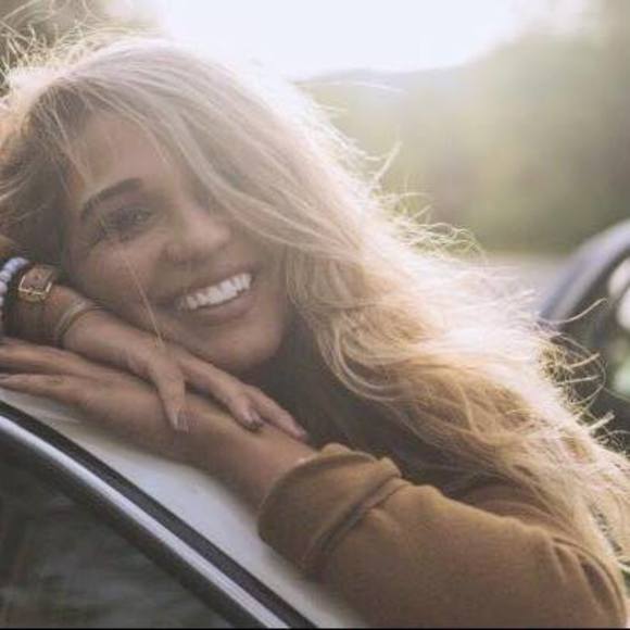 Meet your Posher, Brooklynn - Picture 1 of 1